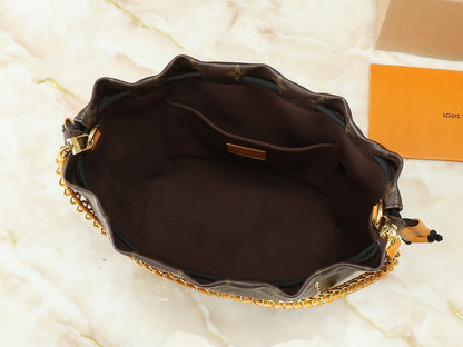 Elite Carryalls