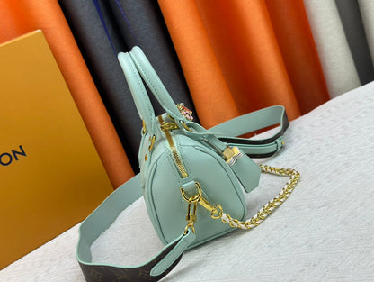Elite Carryalls