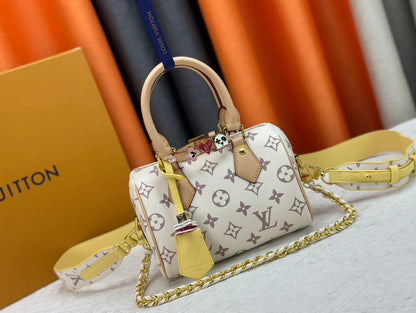 Elite Carryalls