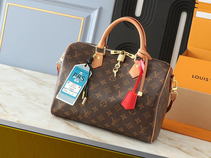 Elite Carryalls