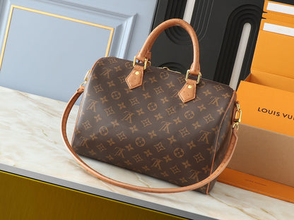 Elite Carryalls