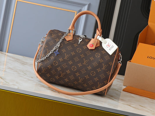 Elite Carryalls
