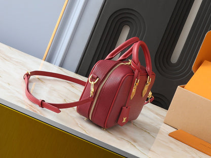Elite Carryalls