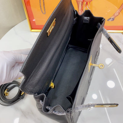 Elite Carryalls