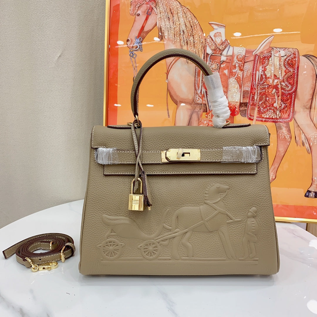 Elite Carryalls