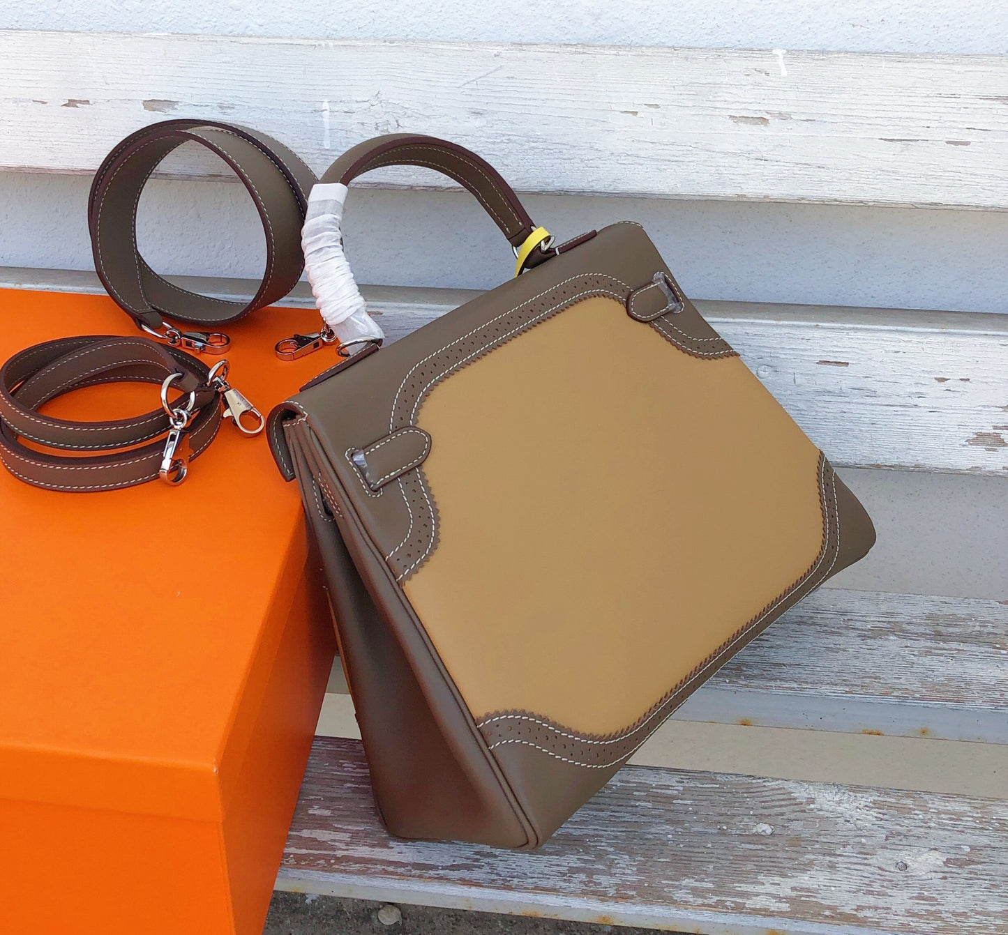 Elite Carryalls
