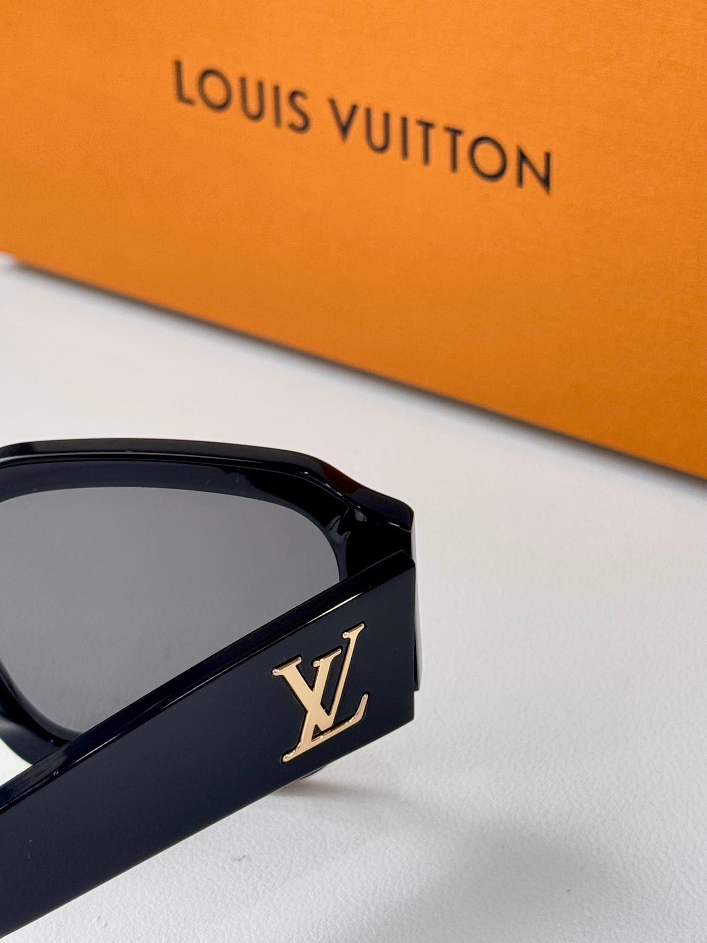 SUNGLASSES NEW ARRIVALS