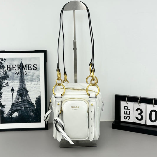Elite Carryalls