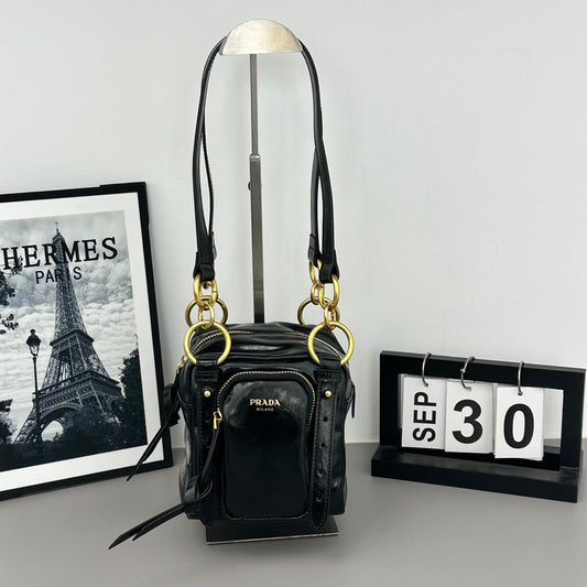 Elite Carryalls