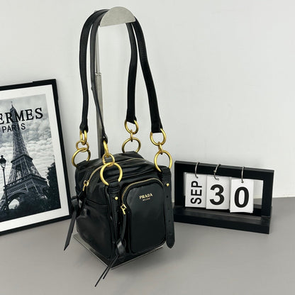 Elite Carryalls