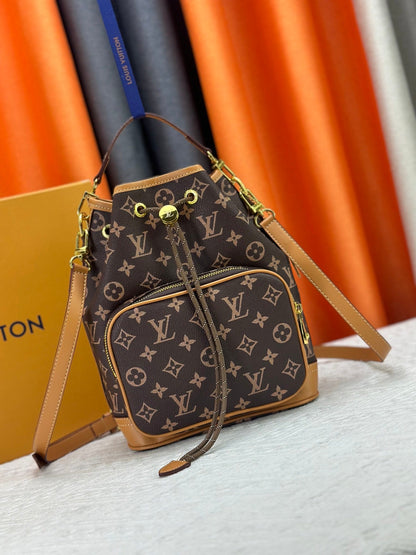 Elite Carryalls