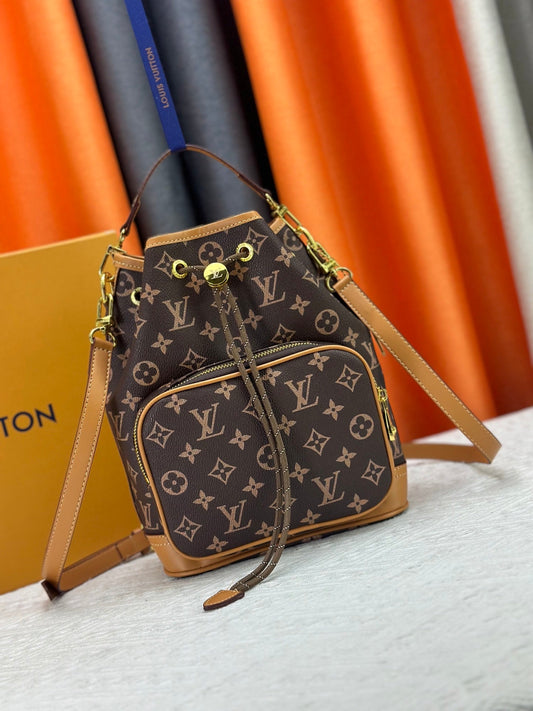 Elite Carryalls