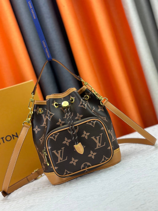 Elite Carryalls