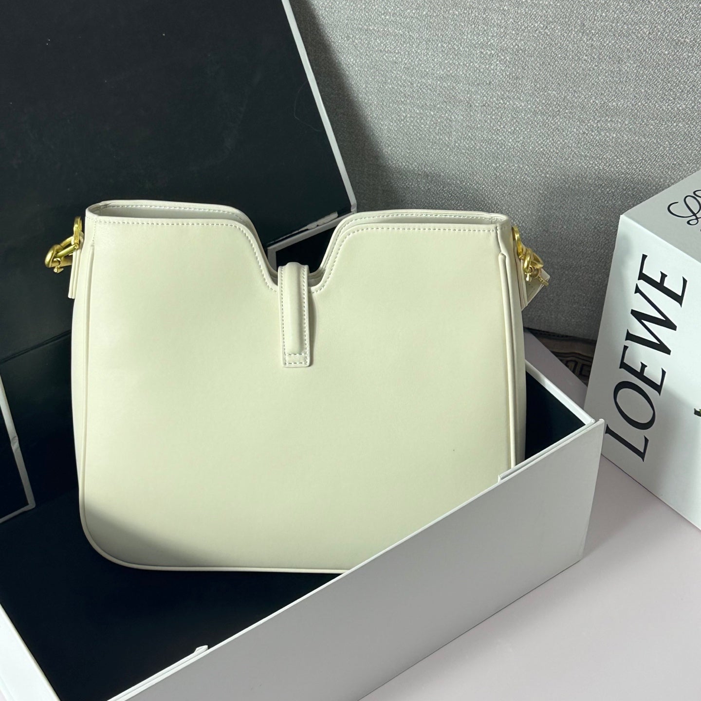 Elite Carryalls