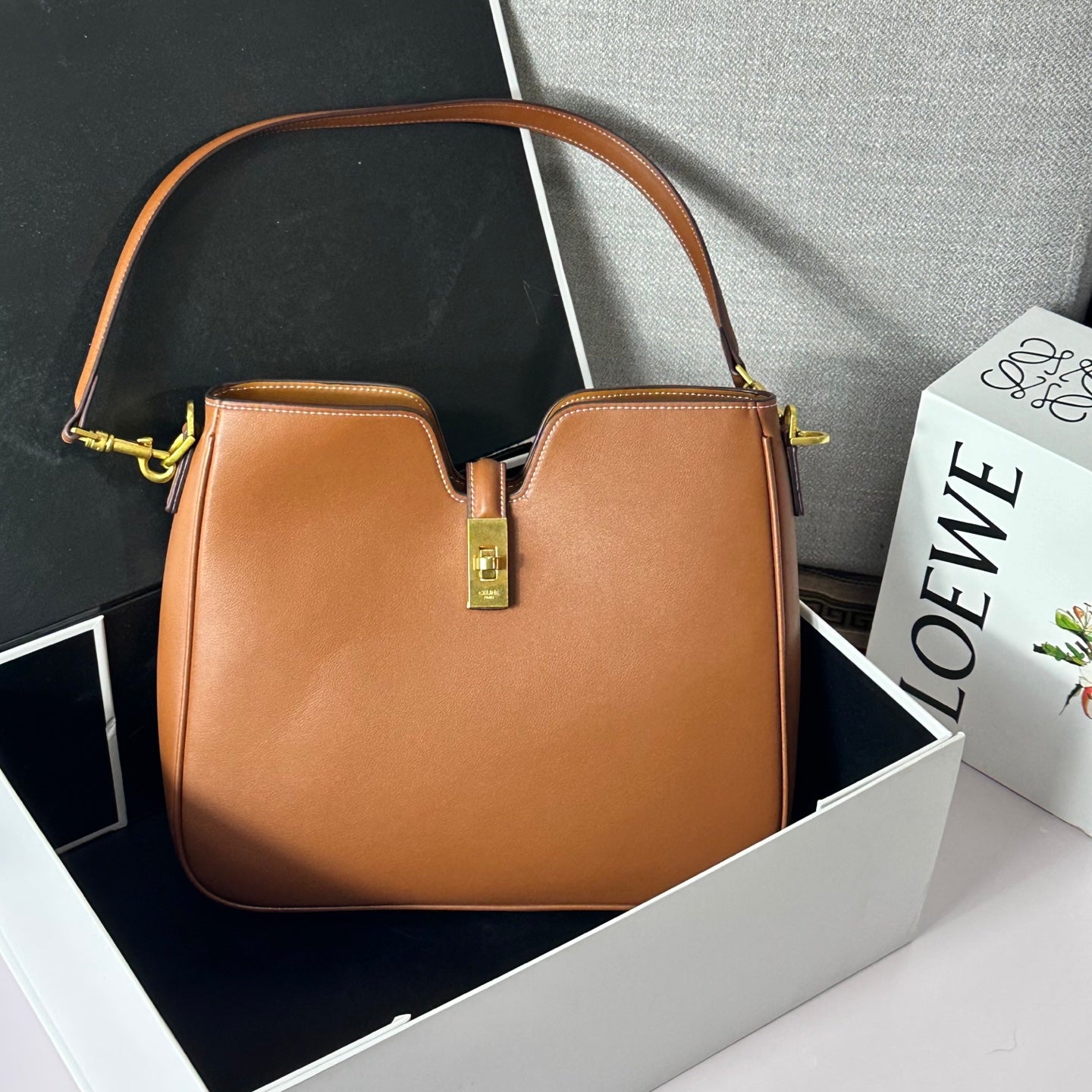 Elite Carryalls