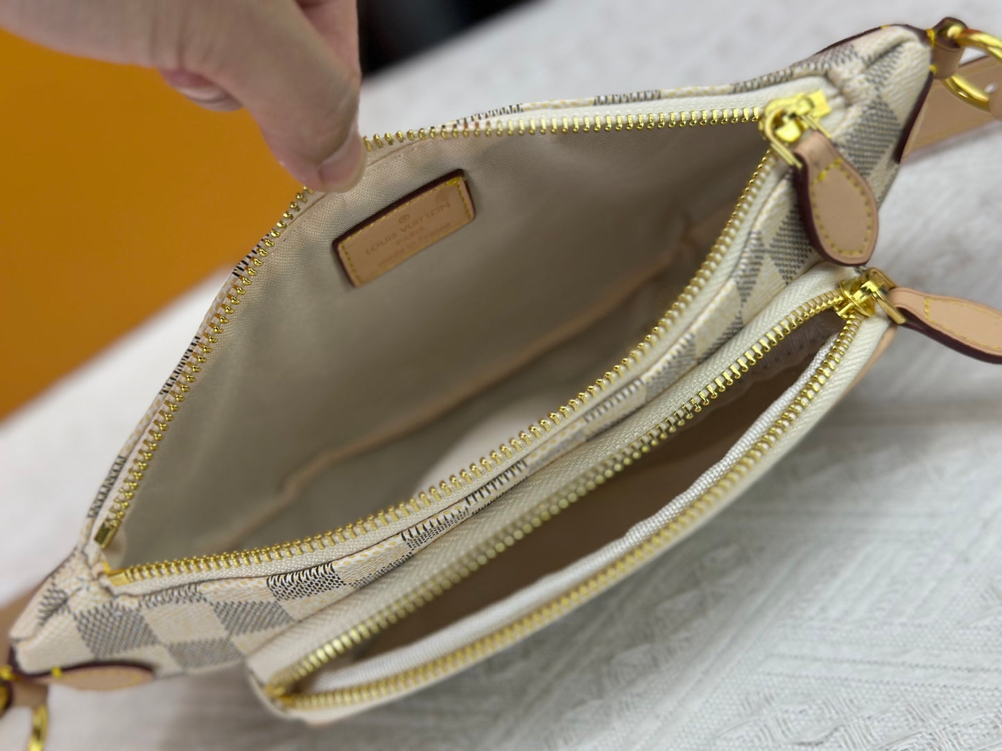 Elite Carryalls