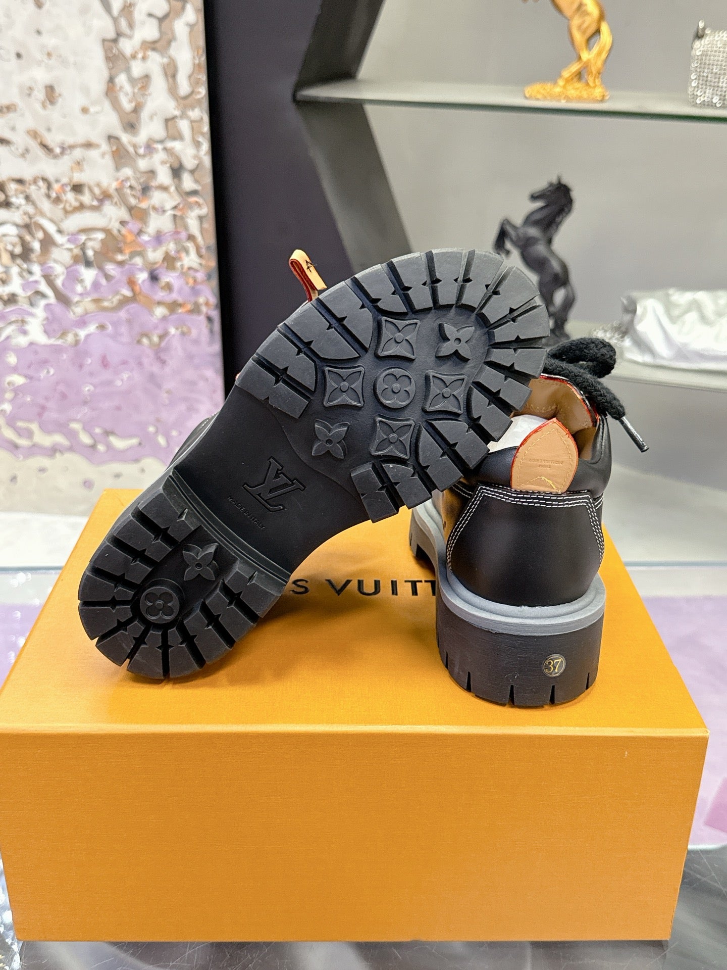 Louis Vuitton Derby LV Remix