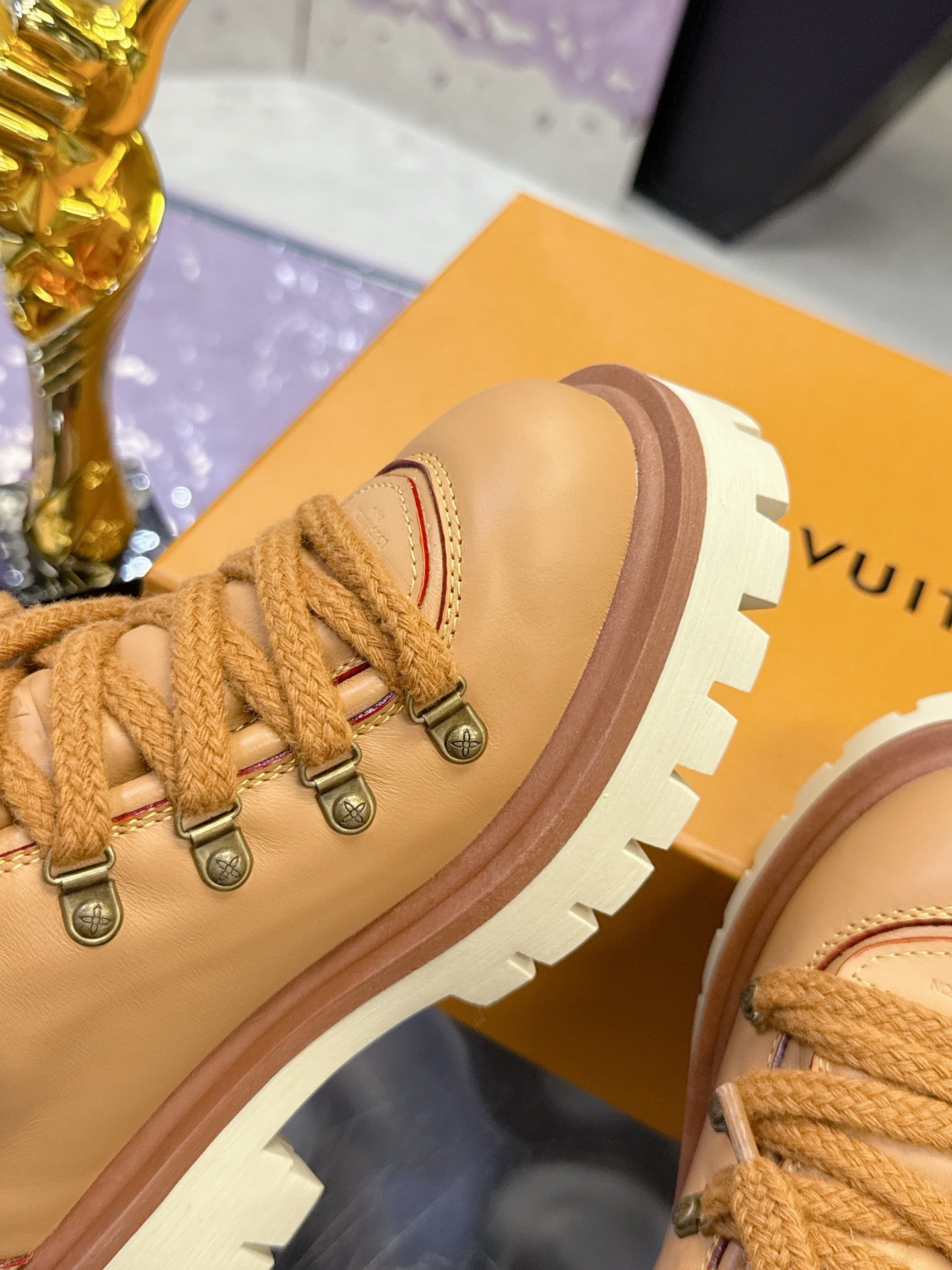 Louis Vuitton Derby LV Remix