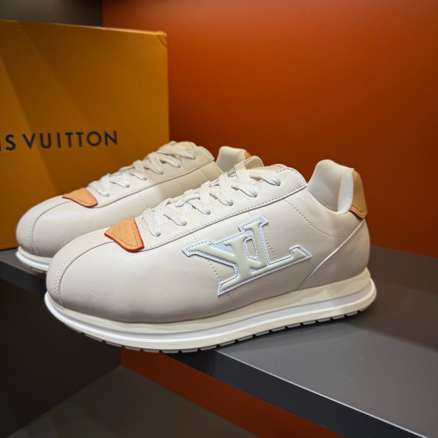 Louis Vuitton BUTTERSOFT Sports Shoes