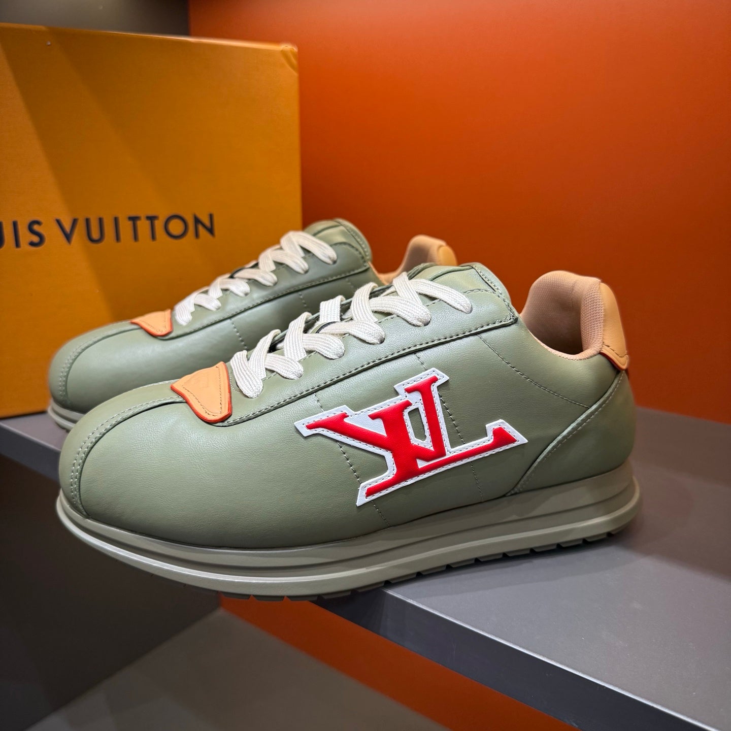 Louis Vuitton BUTTERSOFT Sports Shoes