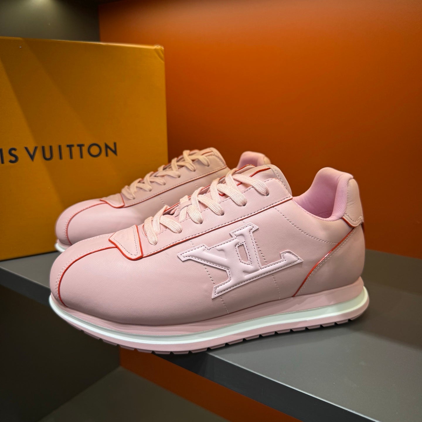 Louis Vuitton BUTTERSOFT Sports Shoes