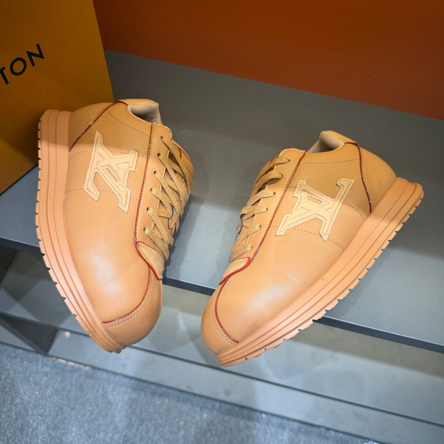 Louis Vuitton BUTTERSOFT Sports Shoes
