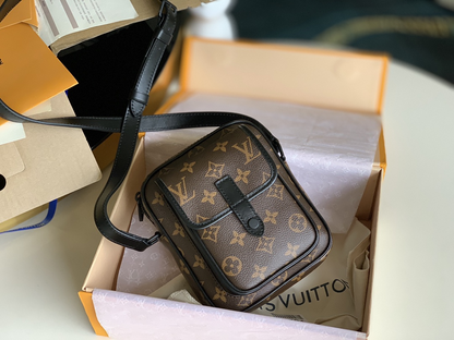 Elite Carryalls