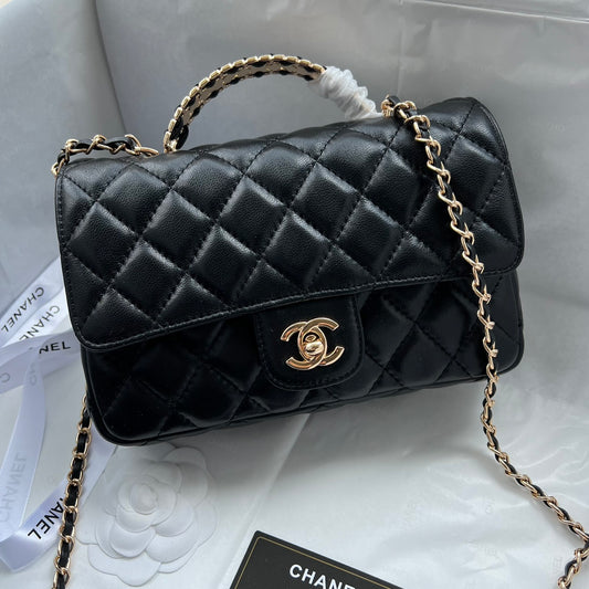 Elite Carryalls