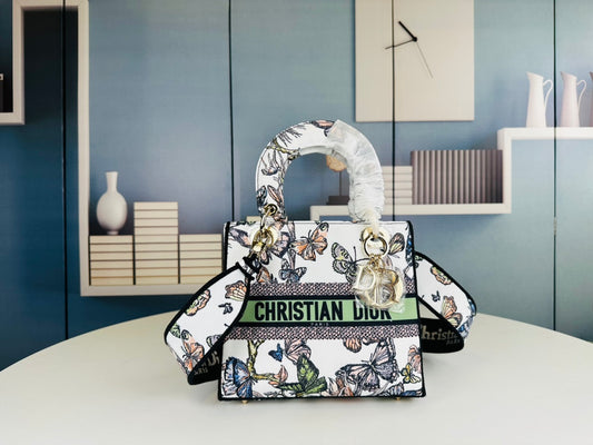 Elite Carryalls